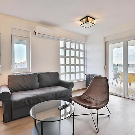 Luxury Sea View & Private Terraces *