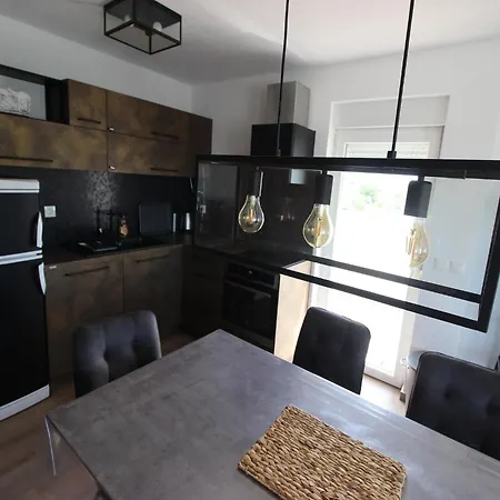 Luxury Sea View & Private Terraces *