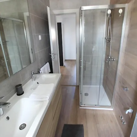 Luxury Sea View & Private Terraces *